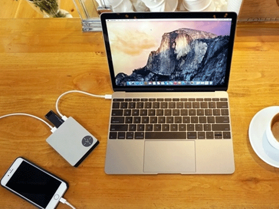 Macbook專用移動電源問世！手機移動電源靠邊站！