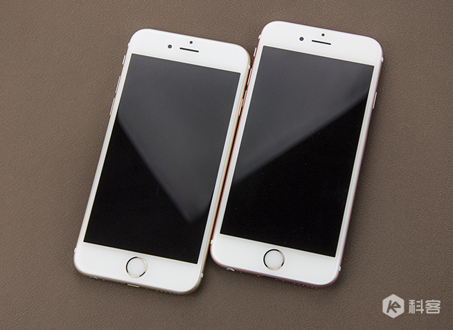 iPhone 6s開箱圖賞：誰(shuí)說粉色就娘炮？