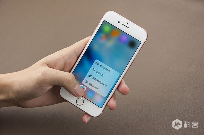 iPhone 6s開箱圖賞：誰(shuí)說粉色就娘炮？