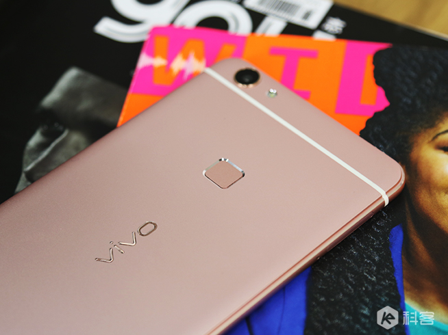 聽歌掃街都可以有 vivo X6 Plus體驗(yàn)評(píng)測(cè)