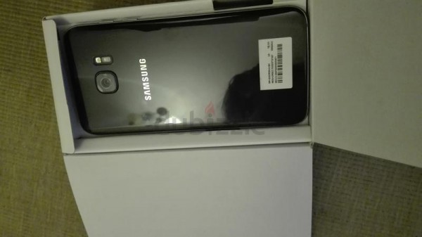 迫不及待！三星Galaxy S7 Edge在迪拜偷跑了