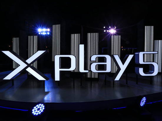 曲面屏6G內存，vivo Xplay5發(fā)布3698元起