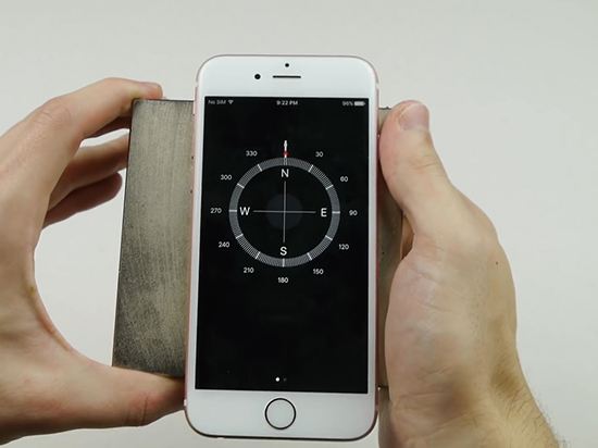 當(dāng)iPhone 6s遇上超級大磁鐵 結(jié)果有點(diǎn)憂傷