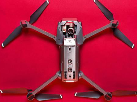 大疆Mavic Pro上手試玩：無(wú)人機(jī)的黃金標(biāo)準(zhǔn)