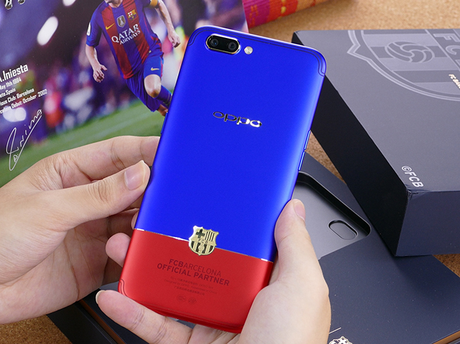 OPPO R11巴薩限量版開箱：感受紅藍百年榮耀