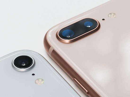 科客晚報：全球首例iPhone 8P充電爆裂，8月國產(chǎn)手機出貨量揭曉