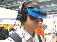 宏碁Windows VR頭顯首秀：Win10 VR要玩大逆襲？