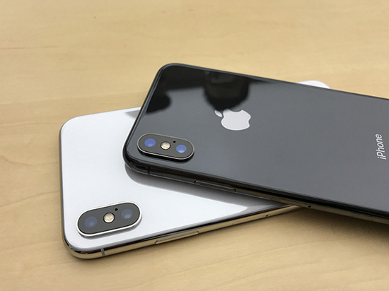 蘋果iPhone X國內(nèi)首銷：一機難求，但排隊搶購盛況不再