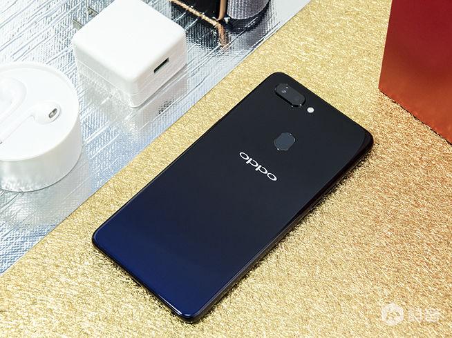 漸變玻璃機身AI智慧拍照：OPPO R15星空紫實拍圖賞