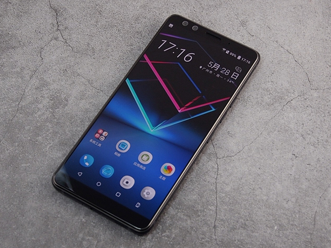 HTC U12+體驗：手感一般拍照效果不錯可惜定價太自信