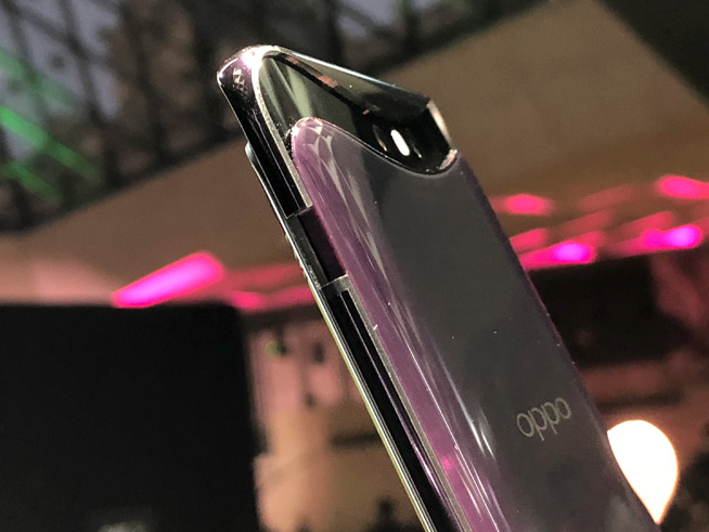 OPPO Find X現(xiàn)場(chǎng)實(shí)測(cè)：3D結(jié)構(gòu)光解鎖極快 雙軌潛望架構(gòu)很特別