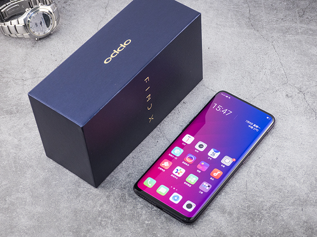 獨(dú)特且驚艷的超前設(shè)計(jì) OPPO Find X實(shí)拍圖賞