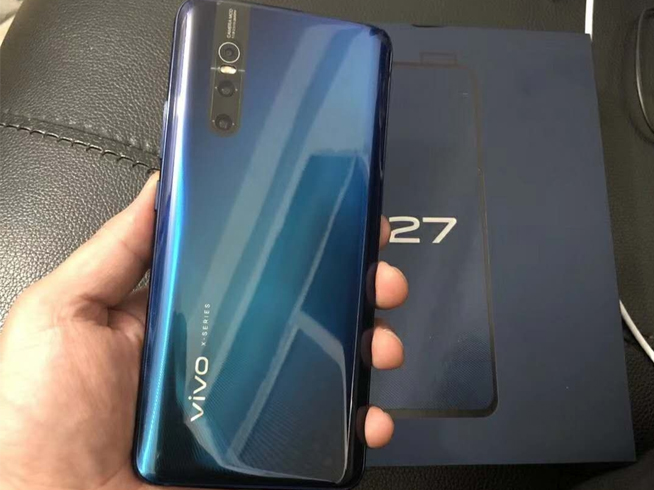 vivo X27持續(xù)曝光：后置三攝無凸起 鹿晗代言藍粉雙配色