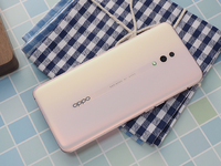 OPPO Reno開箱體驗：全景屏+創(chuàng)意側(cè)旋升降結(jié)構(gòu)