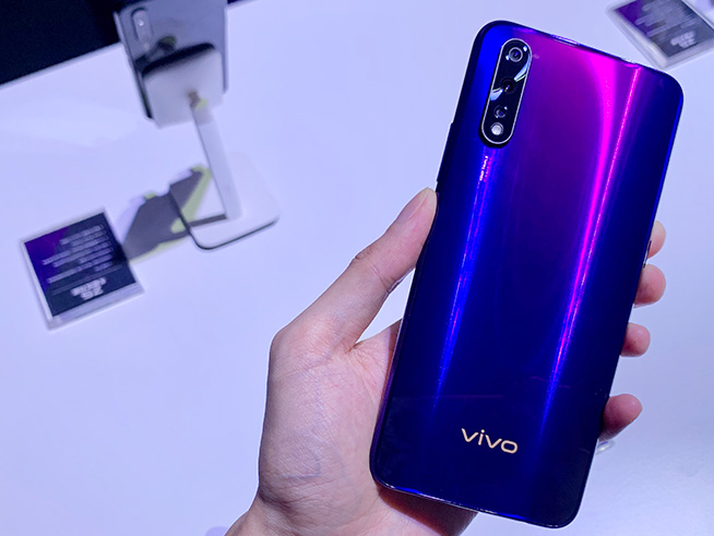 相機(jī)領(lǐng)銜全面升級！vivo Z5發(fā)布，高性價比水桶機(jī)新選擇