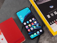 OPPO Reno 2評測：顏值配置只是小優(yōu)點(diǎn)，它會讓你愛上攝影創(chuàng)作