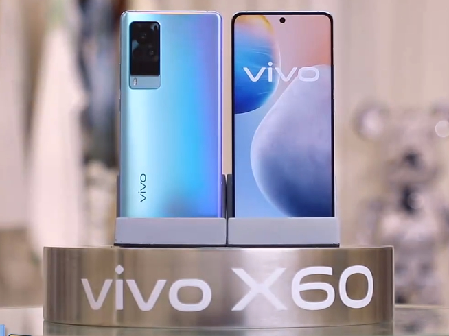 vivo X60系列真機(jī)亮相：三星強(qiáng)芯+微云臺加持 延續(xù)標(biāo)志性設(shè)計